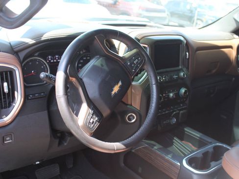 Used 2022 Chevrolet Silverado 3500 High Country AWD/4WD image 9