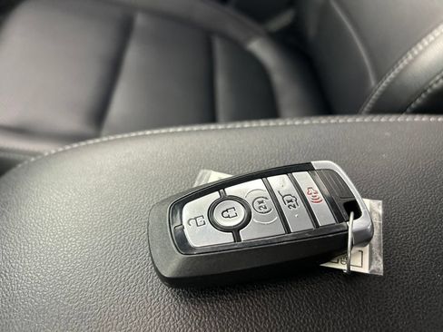 Used 2022 Ford Escape SEL AWD/4WD image 20