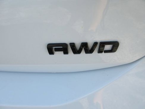 Certified 2018 Chevrolet Equinox LT w/ Redline Edition AWD/4WD image 11