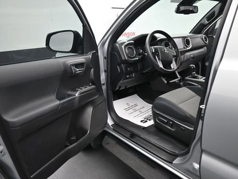 Used 2023 Toyota Tacoma TRD Sport AWD/4WD image 15