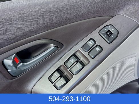Used 2015 Hyundai Tucson Limited w/ Option Group 03 FWD image 19