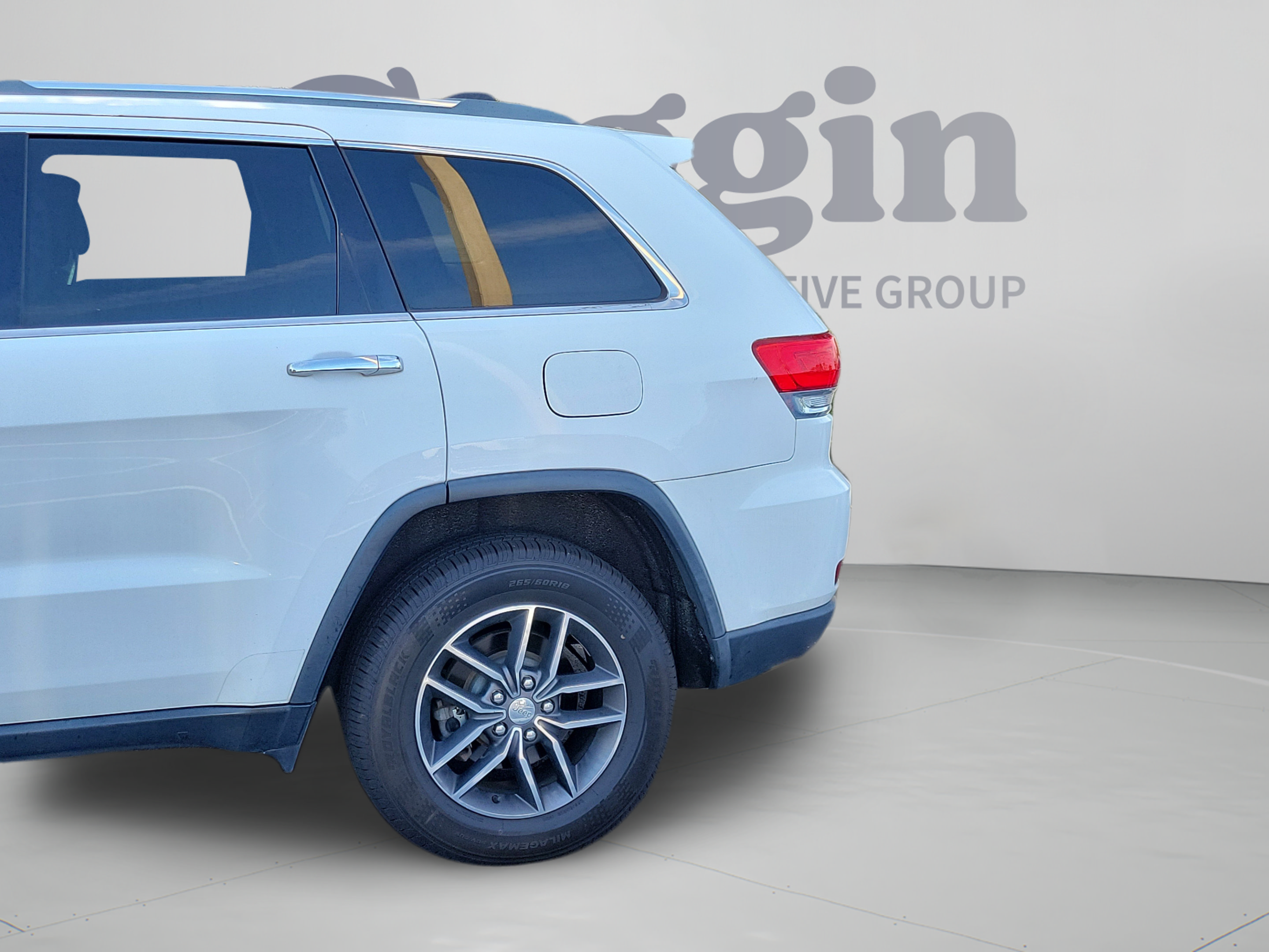 Used 2018 Jeep Grand Cherokee Limited w/ Trailer Tow Group IV AWD/4WD image 10