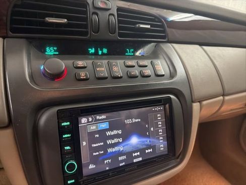 Used 2005 Cadillac De Ville DHS w/ Equipment Group FWD image 32