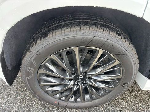 New 2026 INFINITI QX80 Autograph w/ Premium Cargo Package image 21