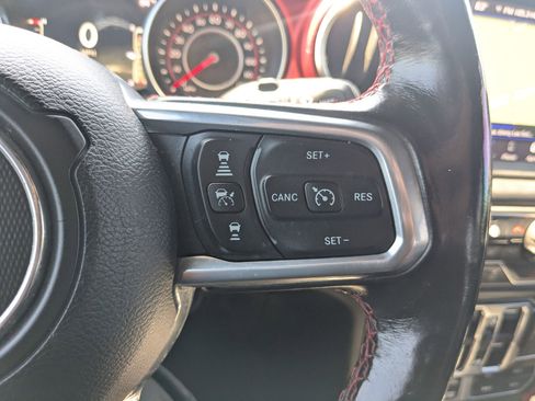 Used 2021 Jeep Wrangler Unlimited Rubicon AWD/4WD image 23