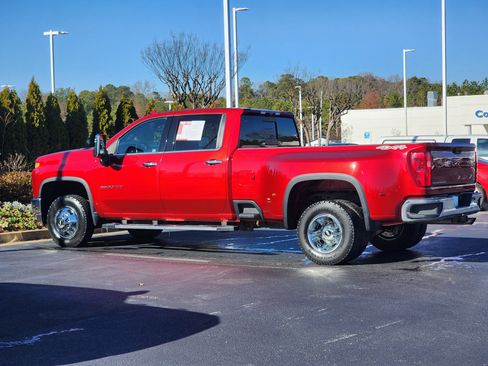 Used 2022 Chevrolet Silverado 3500 LTZ w/ LTZ Convenience Package image 9