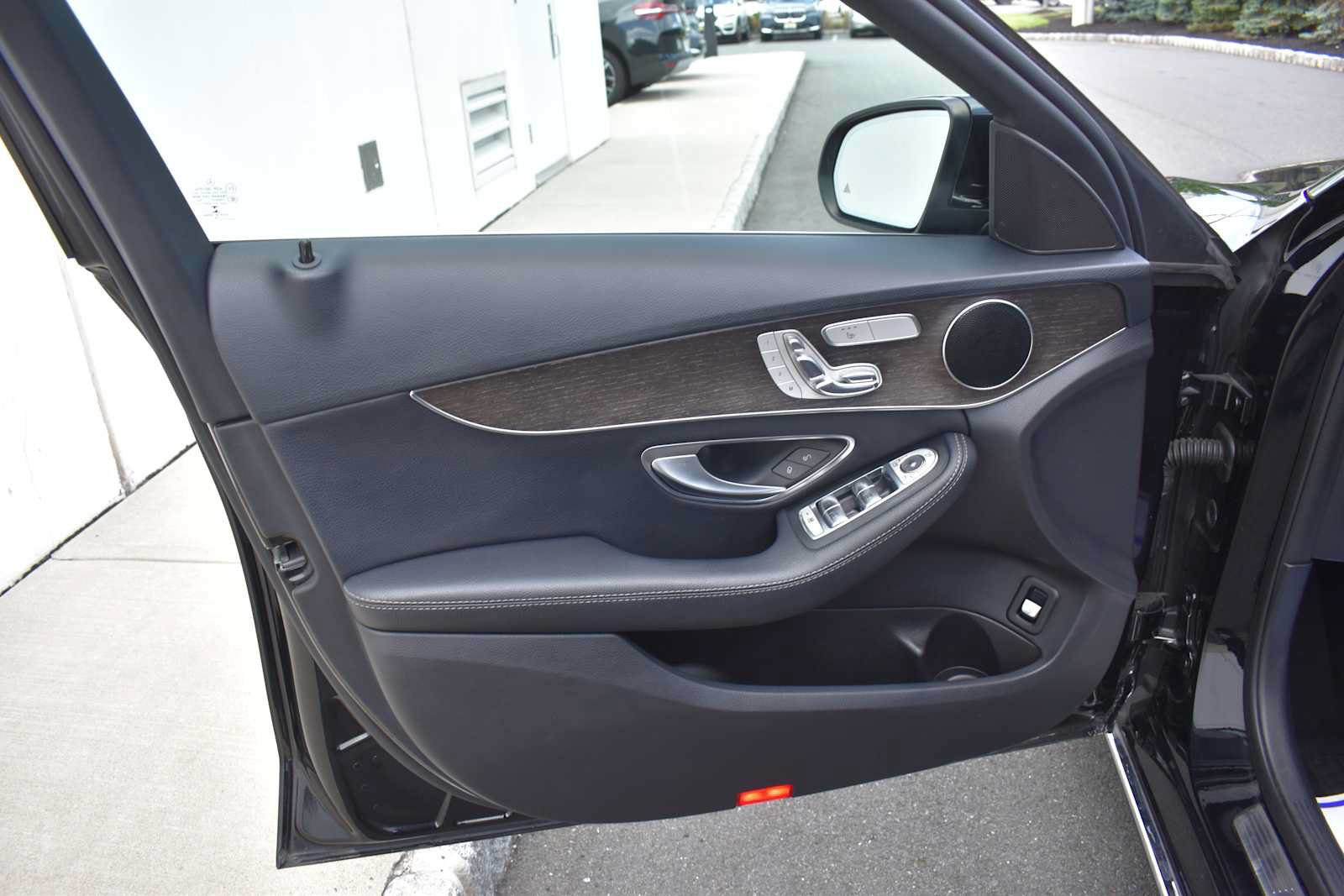 Used 2019 Mercedes-Benz C 300 4MATIC Sedan image 14