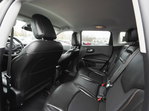 Used 2019 Jeep Compass Latitude w/ Popular Equipment Group image 33