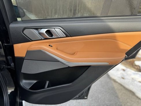 Used 2020 BMW X5 xDrive50i w/ Luxury Seating Package image 16