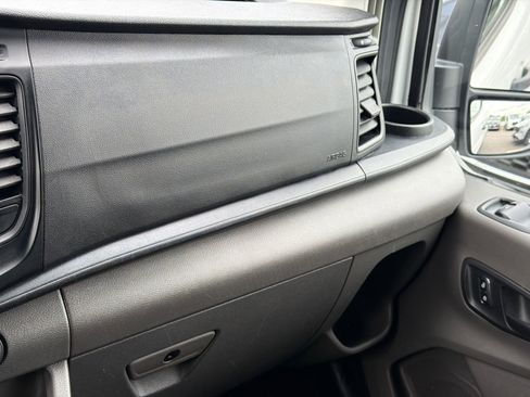 Used 2024 Ford Transit 250 148 Medium Roof RWD image 32
