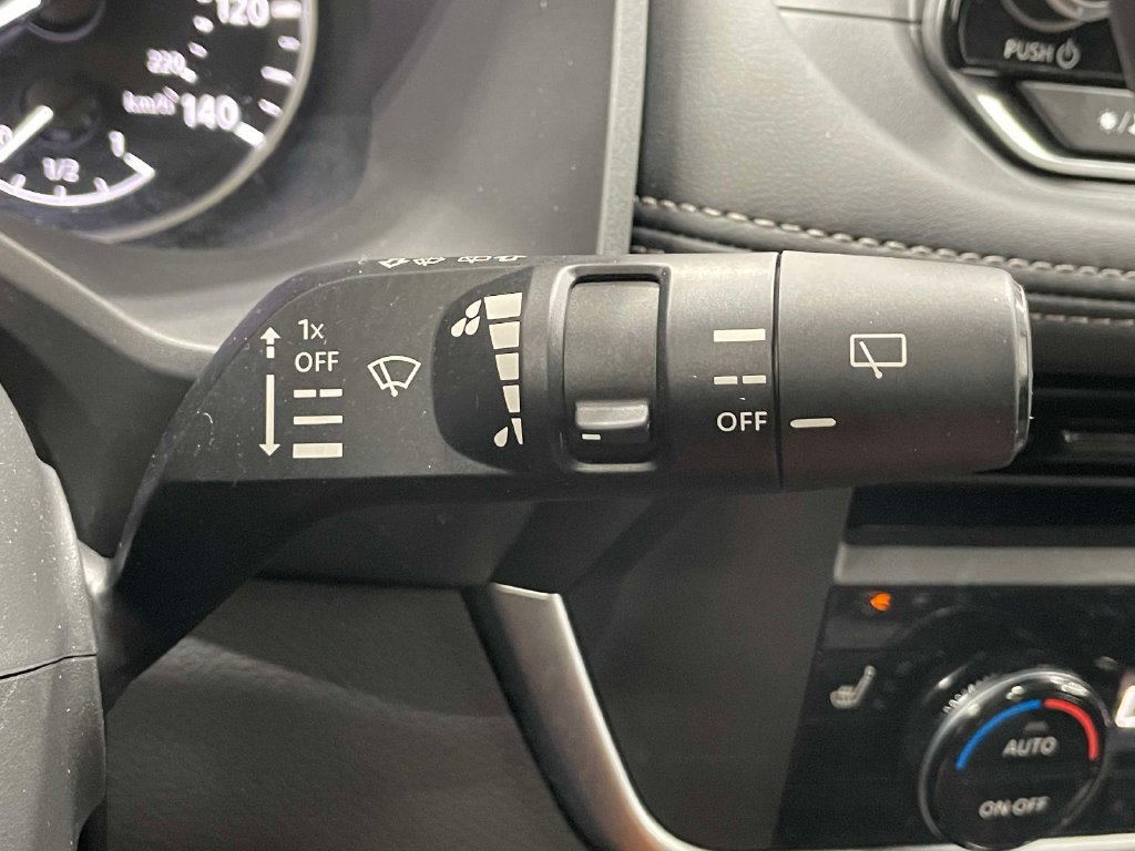 Used 2026 Nissan Rogue Dark Armor FWD image 30