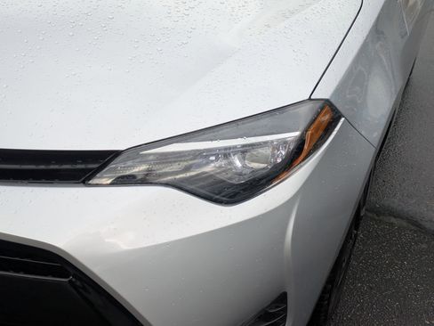 Used 2019 Toyota Corolla LE image 12
