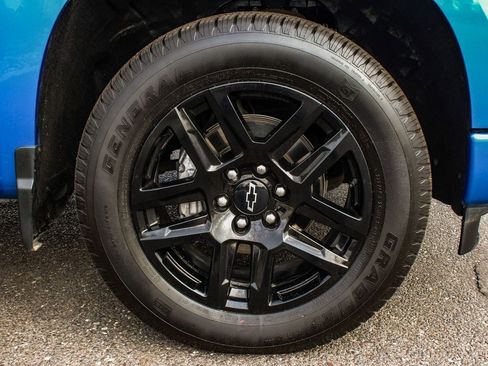 Used 2023 Chevrolet Silverado 1500 Custom w/ LPO, Dark Essentials Package image 7