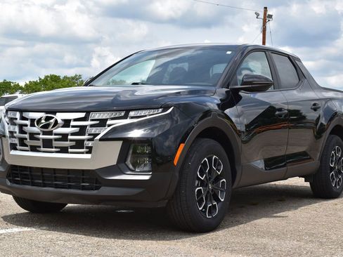 Used 2024 Hyundai Santa Cruz SEL FWD image 1