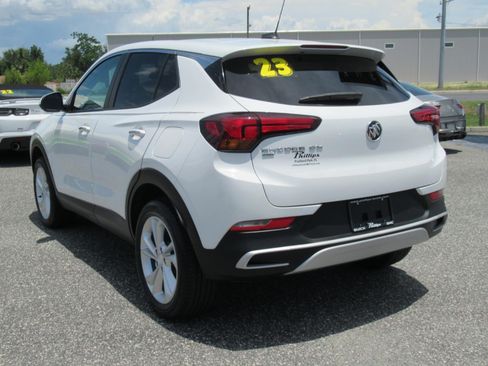 Used 2023 Buick Encore GX Preferred w/ Cold Weather Comfort Package AWD/4WD image 5