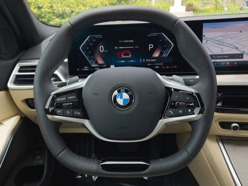 Used 2025 BMW 330i Sedan w/ Convenience Package RWD image 19