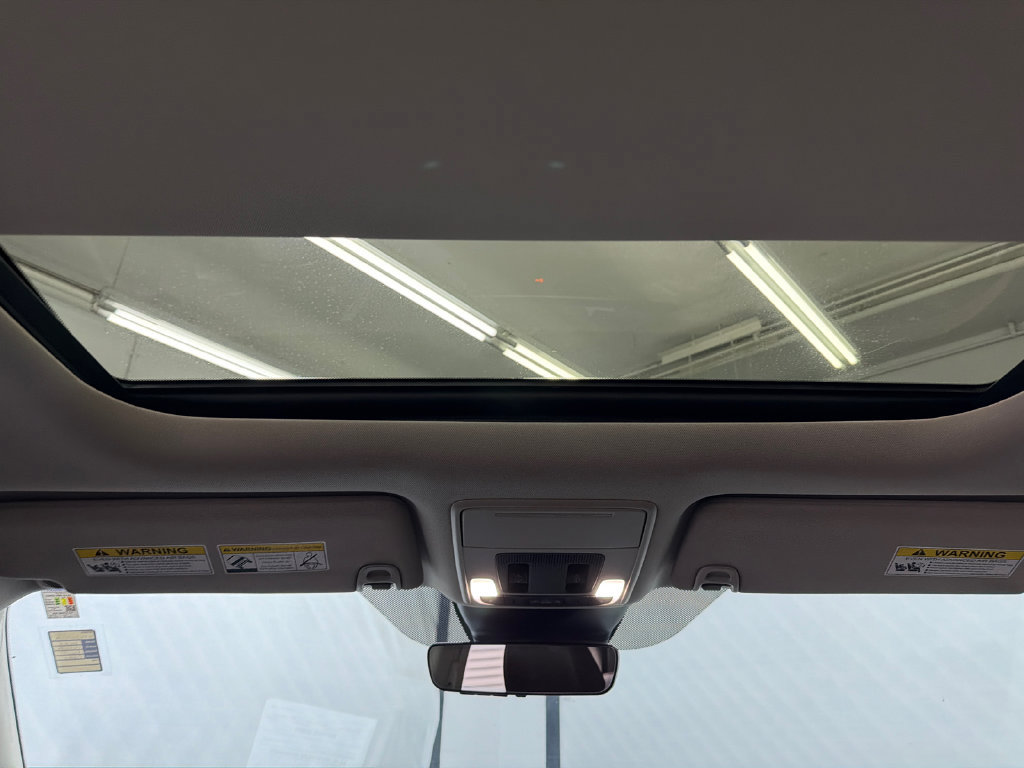Used 2024 Honda Pilot Elite image 24