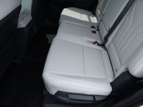 New 2026 Hyundai Santa Fe SEL AWD/4WD image 11