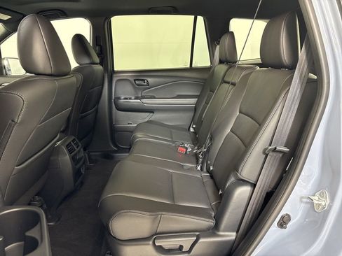 Used 2023 Honda Passport EX-L image 18
