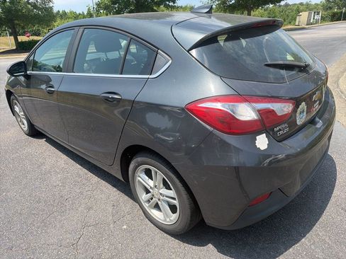 Used 2017 Chevrolet Cruze LT w/ Convenience Package FWD image 7