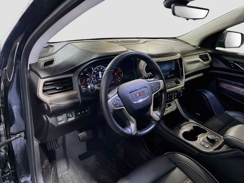 Used 2021 GMC Acadia Denali w/ Denali Ultimate Package AWD/4WD image 9