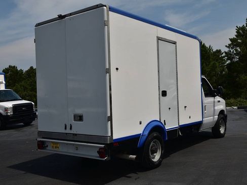 Used 2023 Ford E-350 and Econoline 350 Super Duty w/ Power Windows & Locks Group RWD image 7