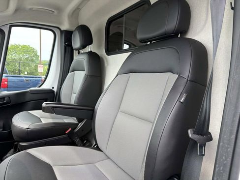 Used 2025 RAM ProMaster 3500 w/ Convenience Group FWD image 16