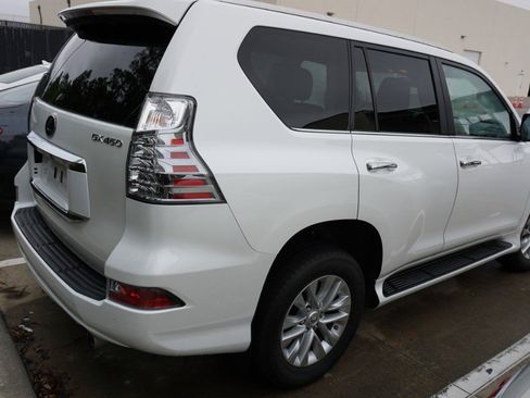 Used 2021 Lexus GX 460 Premium image 3