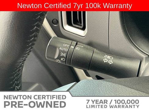 Used 2025 Nissan Frontier SV w/ SV Convenience Package RWD image 31