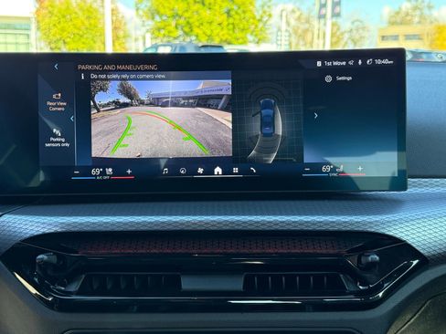 Used 2025 BMW 330i 330i w/ Convenience Package image 29