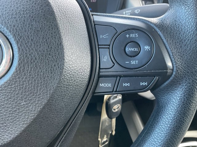 Used 2022 Toyota Corolla Cross L FWD image 23