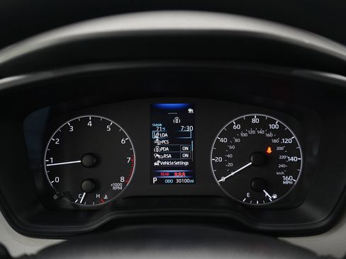 Used 2024 Toyota Corolla LE image 23