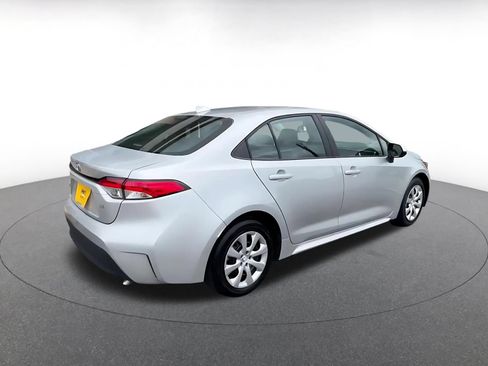 Used 2025 Toyota Corolla LE FWD image 15