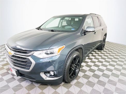 Used 2019 Chevrolet Traverse LT w/ LPO, Floor Liner Package AWD/4WD image 3