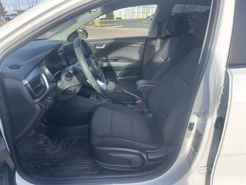 Used 2021 Kia Rio LX image 10