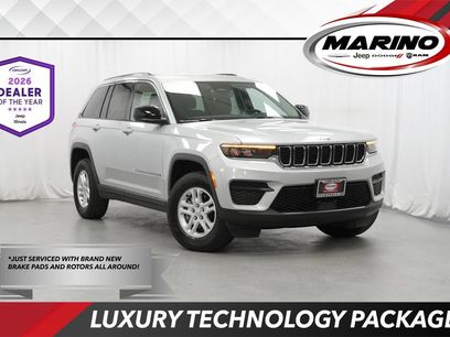 Certified 2022 Jeep Grand Cherokee Laredo w/ Luxury Tech Group I
