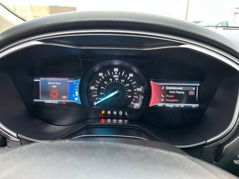 Used 2019 Ford Fusion SE image 14