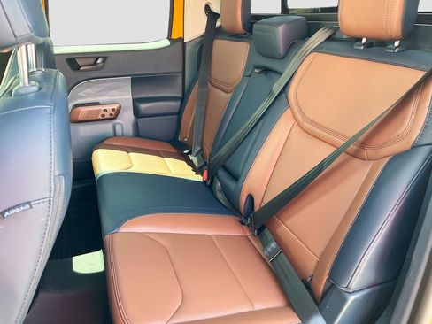 Used 2023 Ford Maverick Lariat w/ Lariat Luxury Package image 26