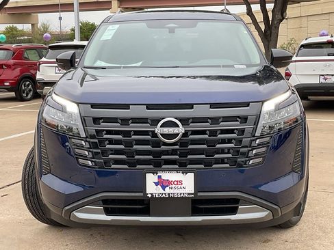 New 2026 Nissan Pathfinder SL FWD image 3