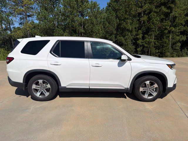 Used 2025 Honda Pilot EX-L image 8