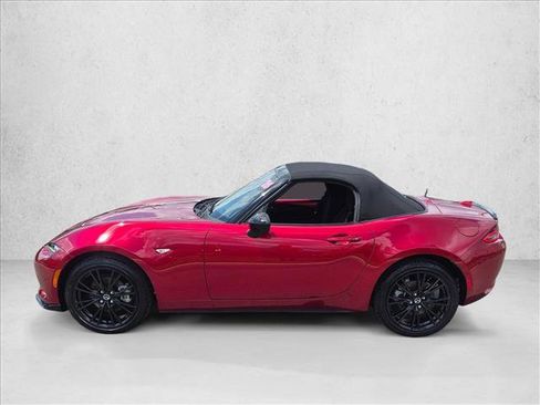 Used 2026 MAZDA MX-5 Miata Club w/ Interior Package RWD image 9