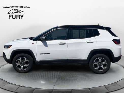 Used 2022 Jeep Compass Trailhawk AWD/4WD image 6
