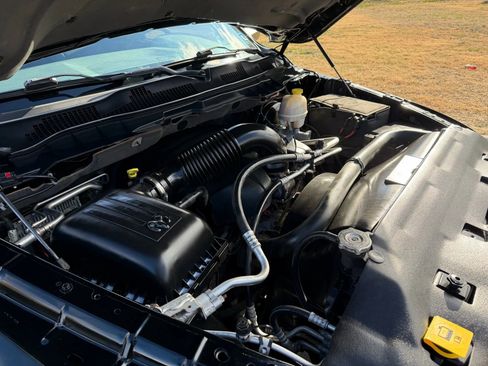 Used 2014 RAM 1500 Express image 39