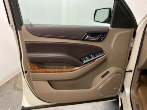 Used 2015 Chevrolet Suburban LTZ AWD/4WD image 22