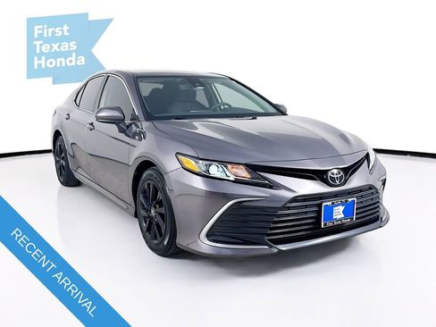 Used 2023 Toyota Camry LE FWD image 1