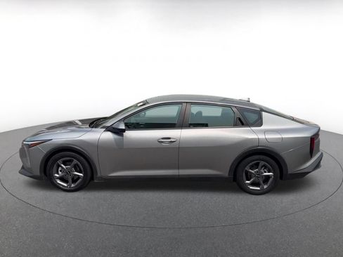 Used 2025 Kia K4 FWD image 9