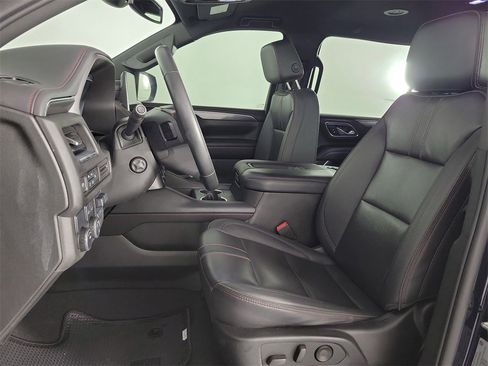 Used 2023 Chevrolet Suburban RST w/ Luxury Package image 16