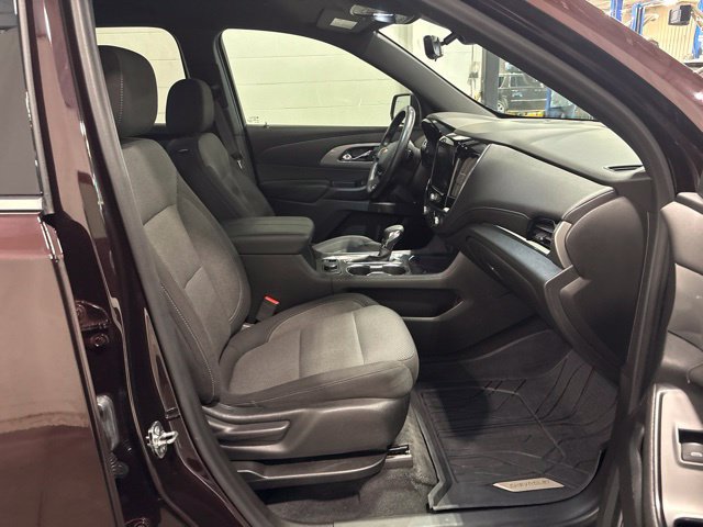 Used 2022 Chevrolet Traverse LT AWD/4WD image 39