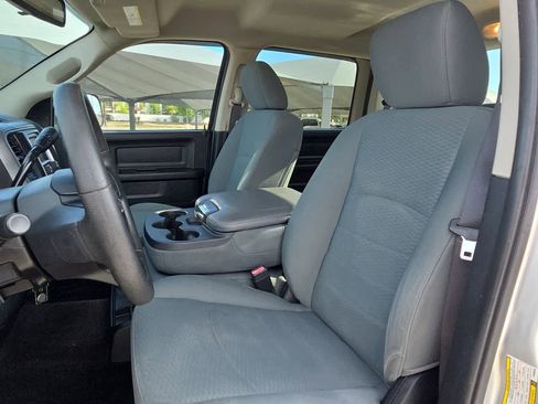 Used 2015 RAM 2500 Tradesman w/ Chrome Appearance Group AWD/4WD image 14