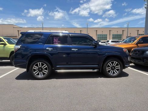 Used 2017 Toyota 4Runner Limited AWD/4WD image 2